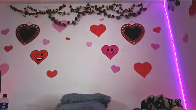 Pertunjukan Kamera Web MaleiSummer