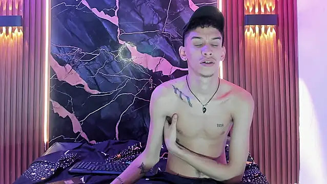 MASTER_PLAY_HOUSE webcam show