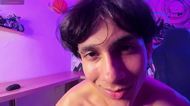 Cheys_Mast 现场XXX聊天