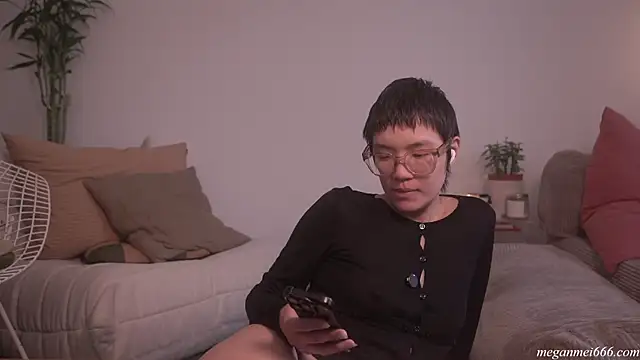 meganmei666's Webcam Show