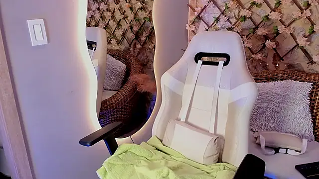 VenusBlazer Live XXX Chat