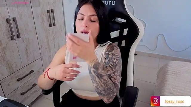 XXX chat uživo modela Victoryyy_