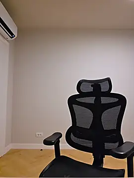 Živý XXX chat MiaRides19