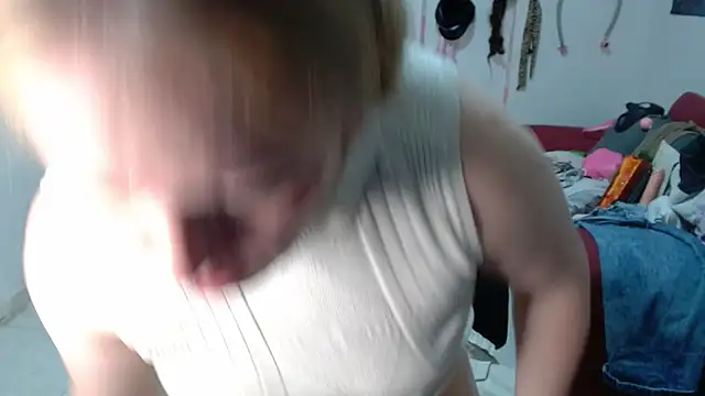 Chat +18 de emperabigbootybigass ao vivo