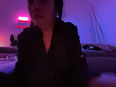 Chat +18 de Peanutgirl ao vivo