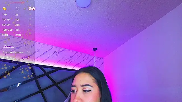 Chat +18 de sayumi_dirty ao vivo