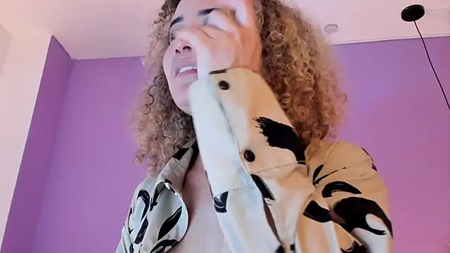 Charlotte11-11 Chat XXX in diretta