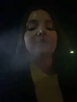 Chat +18 de KrisMagnoly ao vivo