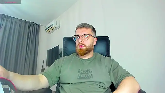 Findom_guy Adlı Modelin Canlı XXX Sohbeti