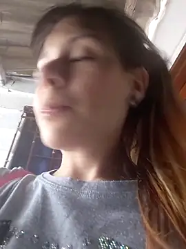 XXX chat uživo modela Hairy_ptt