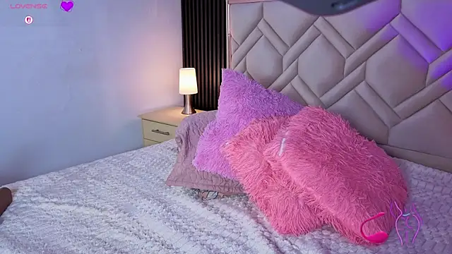 XXX chat uživo modela MiaaFarrel