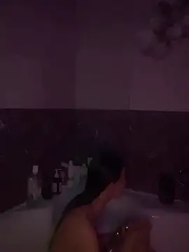 Chatroom XXX en direct de Flossy_Vettie