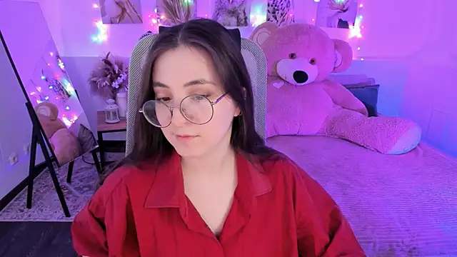 VirtuallVoyant's Live XXX Chat