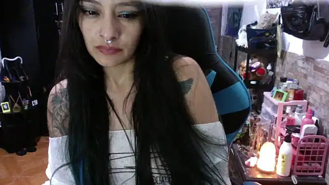 Czat XXX na żywo – AngelaQueen_