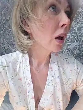 stellahere8n Live XXX chat