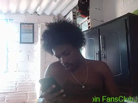 Larry-n-clouds Live XXX-Chat
