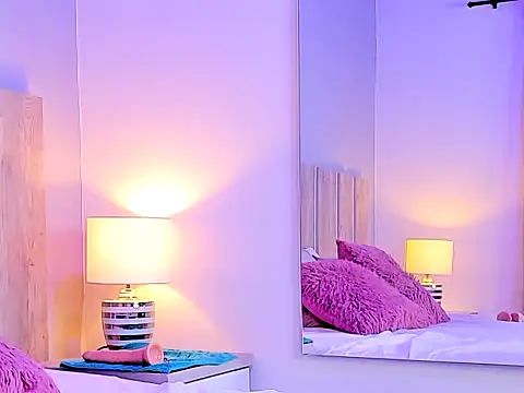 EmilySearss Chat XXX in diretta