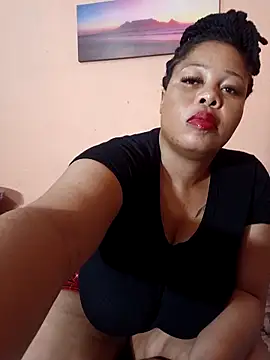 Fantasy1976's Live XXX Chat