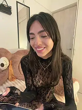 Chat XXX en directo de ZaraLuuv