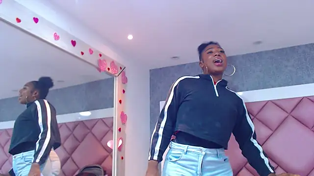 Thegreatonelady Chat XXX in diretta