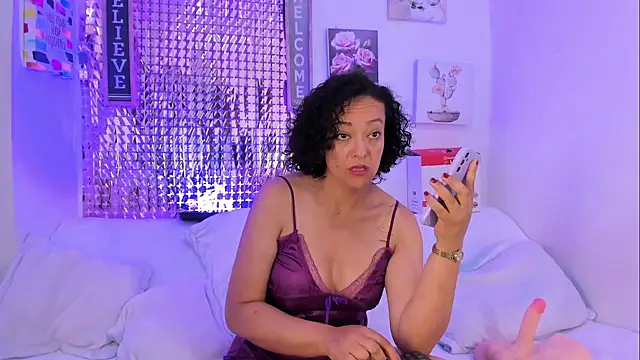 Chat XXX en directo de AnaDalila_Latina