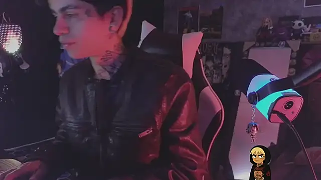 AcidMilo Live XXX-Chat