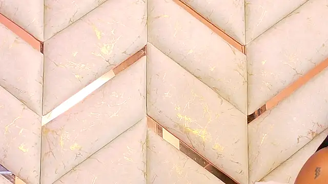 دردشة AlanaDoll الجنسية المباشرة