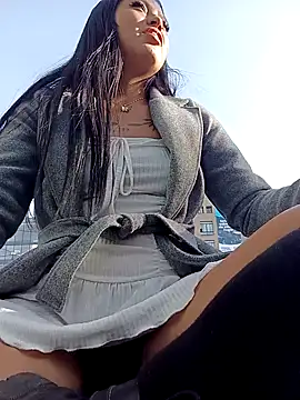 LunaHot_777のライブXXXチャット