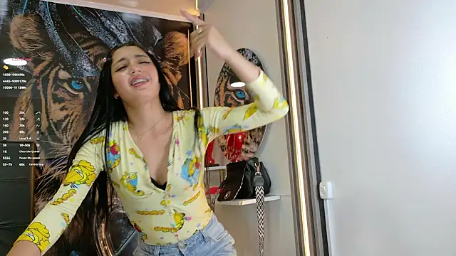 _ArianaToroo 现场XXX聊天