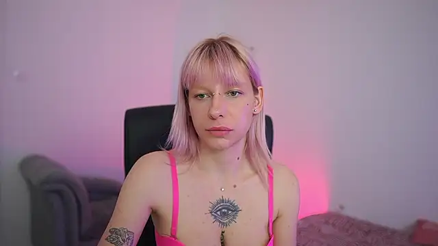 NadiaTiger18 live XXX chat