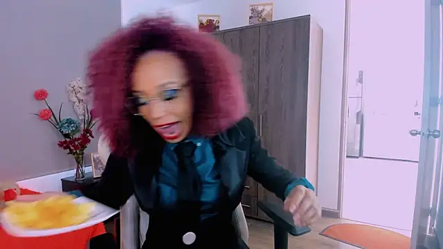 ScarlettMalbec Adlı Modelin Canlı XXX Sohbeti