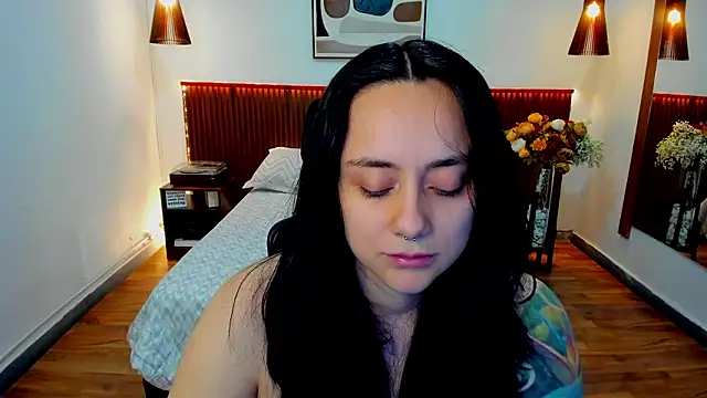 KatherineBond's Live XXX Chat