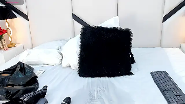 XimenaCosta's Live XXX Chat