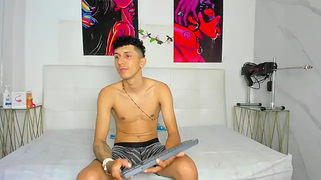 ahsly78Bryan's Live XXX Chat