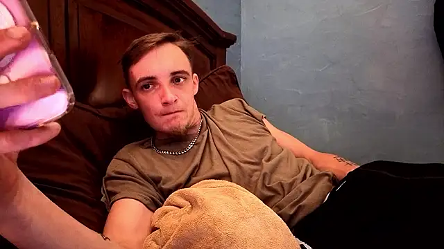 Chat +18 de Ilovepussy1911 ao vivo