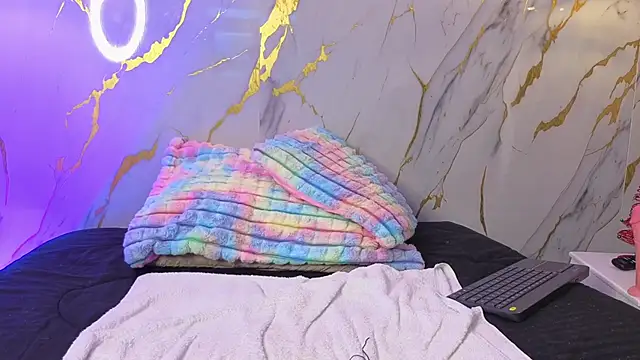 Scaarlettfox live XXX chat