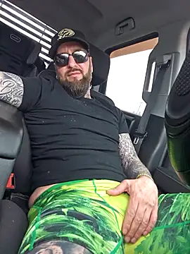 Beardedtattood Chat XXX live