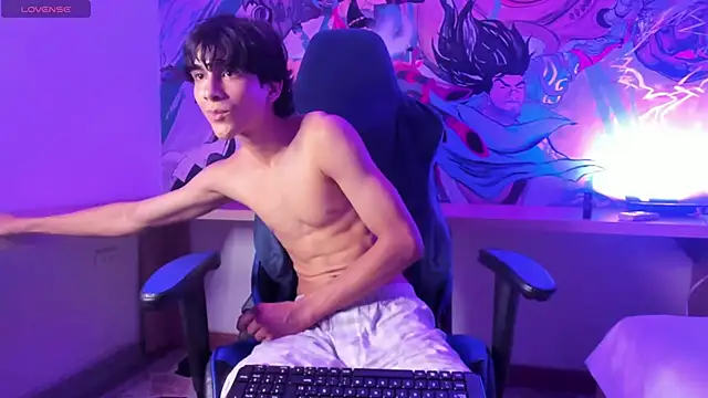 Cheys_Mast live XXX chat