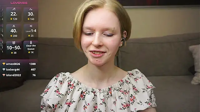 ToyaPletz: онлайн-секс-чат