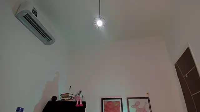 camille-rose Chat XXX in diretta