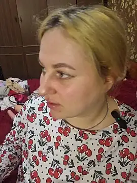 LianaJu 即時 XXX 聊天