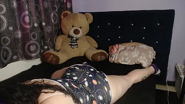 ANGELIQUE_KLANEのライブXXXチャット