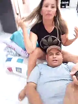 wessAndSandri live XXX chat