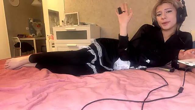 annie1handsome's Webcam Show