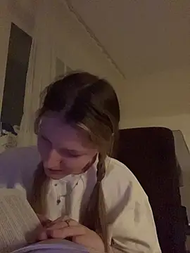 MaryHiggins' Live XXX Chat