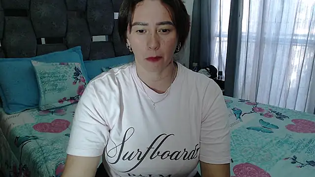 Czat XXX na żywo – sara_hott_1