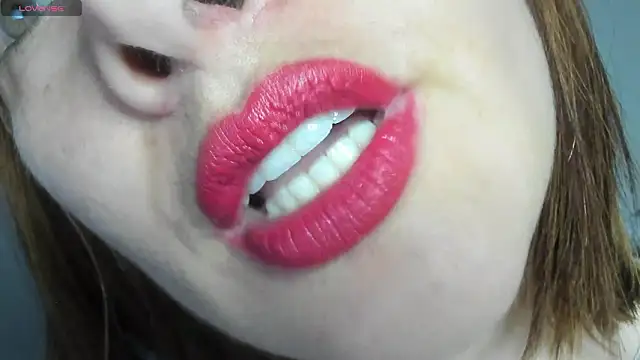 แชท XXX สดของ queen_fetish