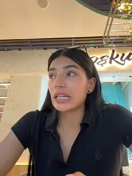 Ema_Rose_ Chat XXX in diretta