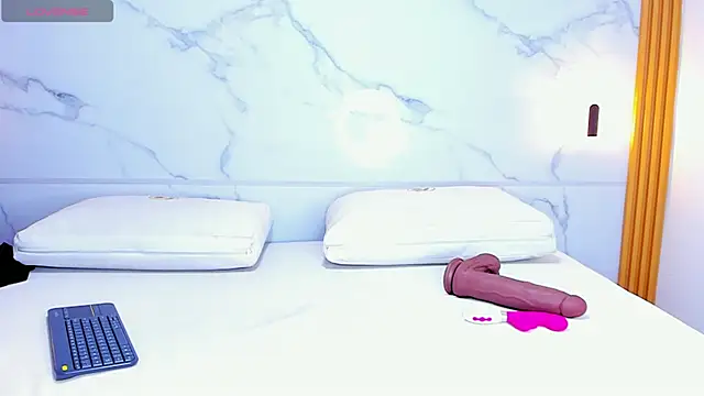 alika_lowe 现场XXX聊天