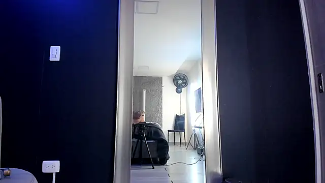 XXX chat uživo modela Juliethaamour